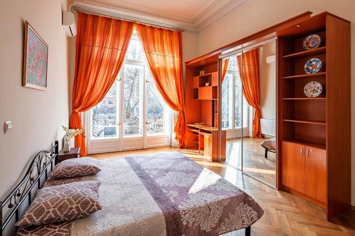 Apartament wakacyjny dla 4 osób, z balkon i widok w Lwów