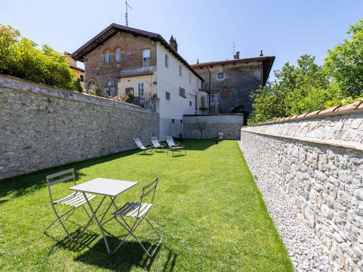 Appartamento vacanze per 4 persone, con balcone e giardino - 1