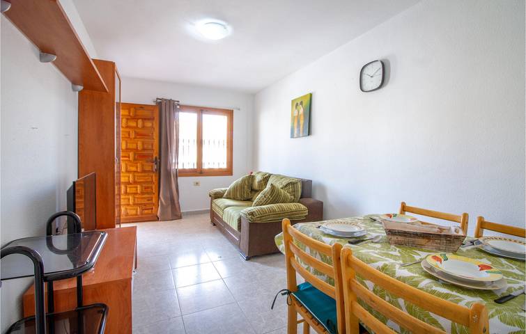 Appartement de vacances entier, 2km de la plage, lit double, terrasse et plus encore ! in San Pedro del Pinatar, Costa Cálida