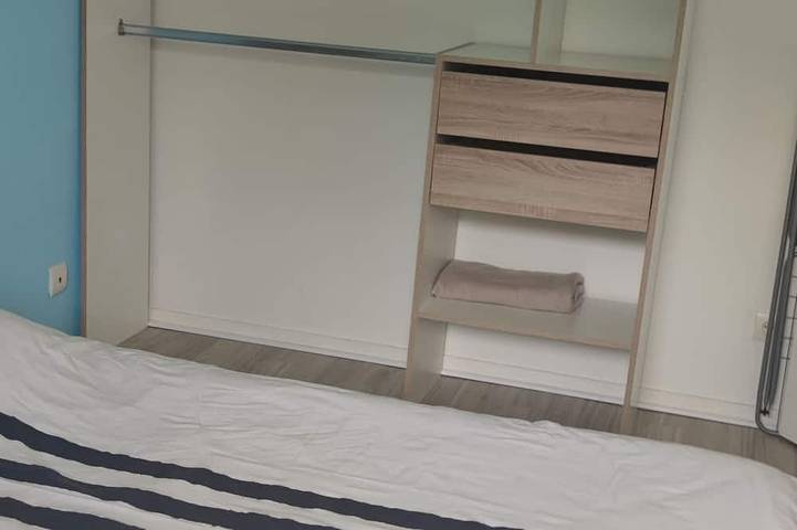 Gîte pour 4 personnes, avec jardin et piscine, animaux acceptés à Équemauville - 3