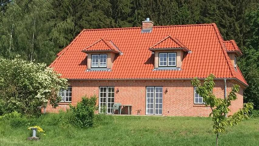 Ferienhaus für 6 Personen, mit Sauna und Garten