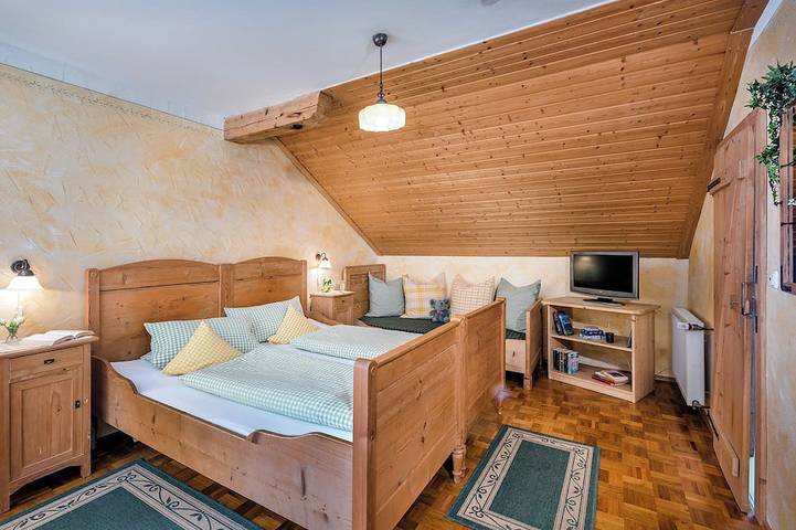 Ferienwohnung für 3 Personen, mit Balkon und Garten