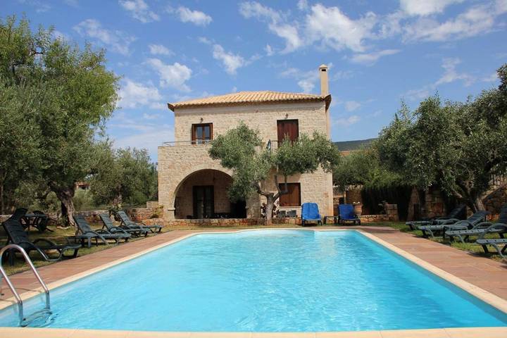 Ferienhaus für 4 Personen, mit Pool und Garten, kinderfreundlich - 1