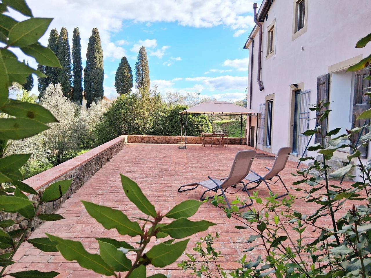 Maison de vacances 'Felciolina' avec vue sur la montagne, terrasse privée et Wi-Fi in Rignano sull'Arno, Valdarno