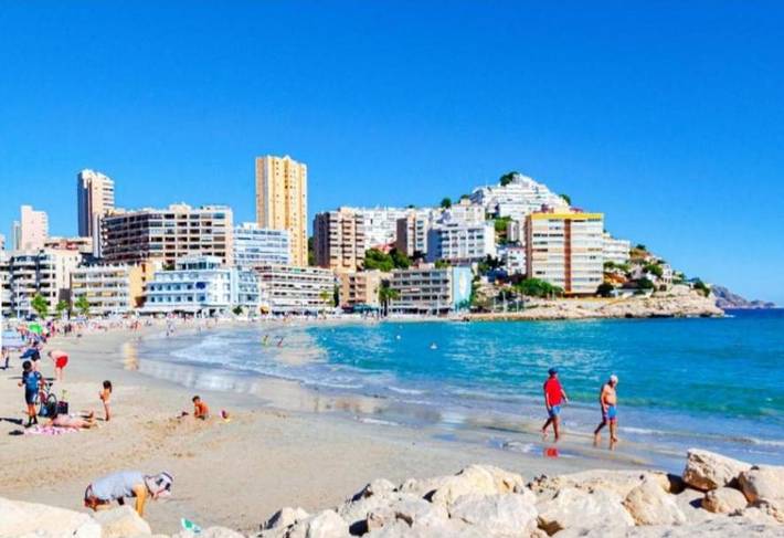 Apartamento de vacaciones para 6 personas, con piscina además de vistas y terraza - 1