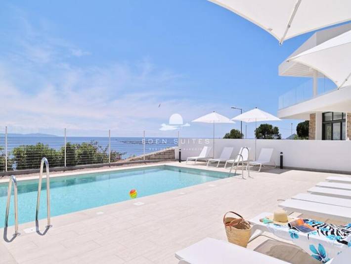 Lodge voor 8 personen, met terras en zwembad, met huisdier op Corsica