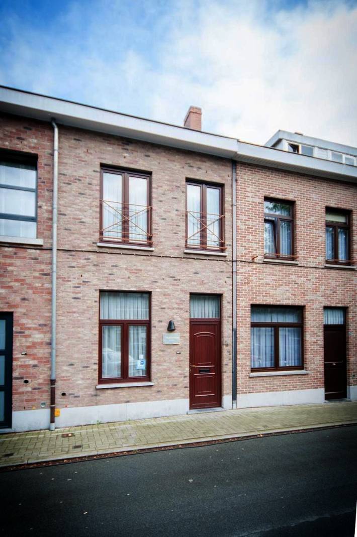 Location de vacances pour 8 personnes, avec balcon et jardin à Tongres - 2