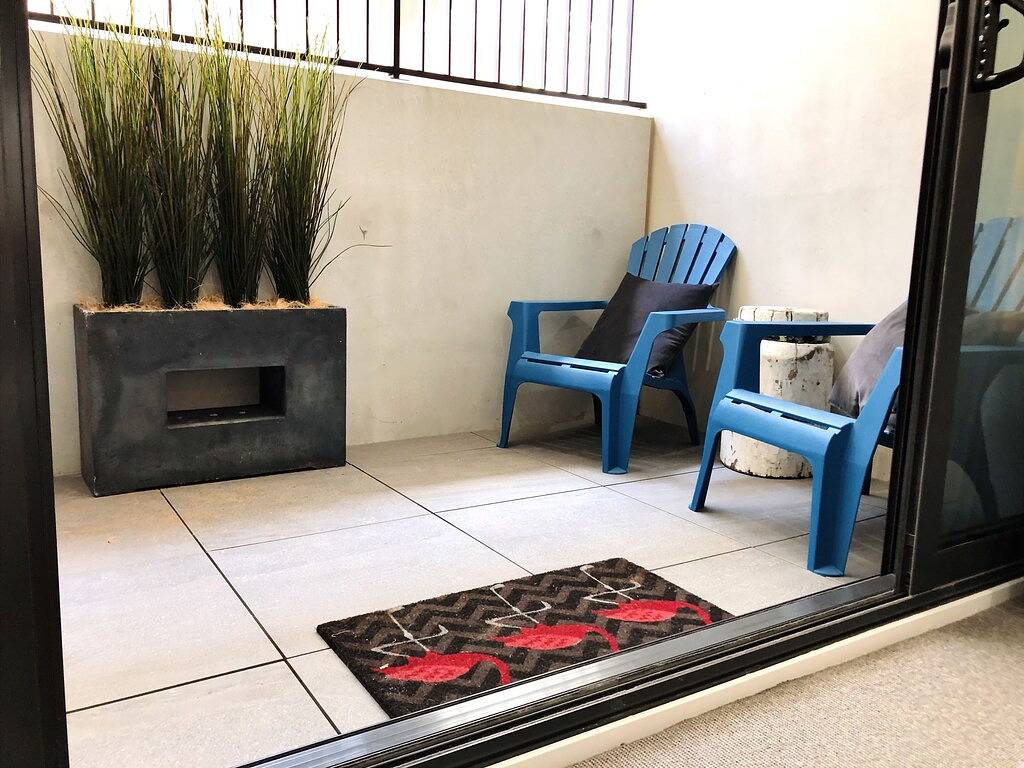 Ganze Wohnung, Landscaped Inner City Designer Living in North Canberra, Canberra