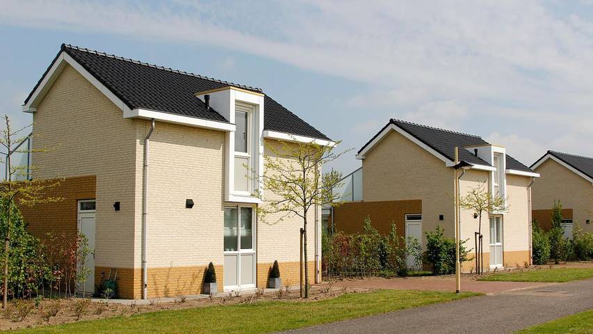 Vakantiehuis voor 6 personen, met sauna en tuin in Heel