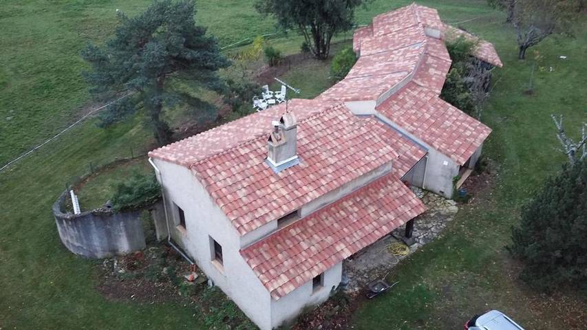 Location de vacances pour 10 personnes, avec Terrasse ainsi que Jardin et Vue dans Saint-Salvy-de-la-Balme - 2