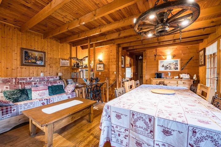 Casa rural para 8 personas, con jardín y balcón - 1