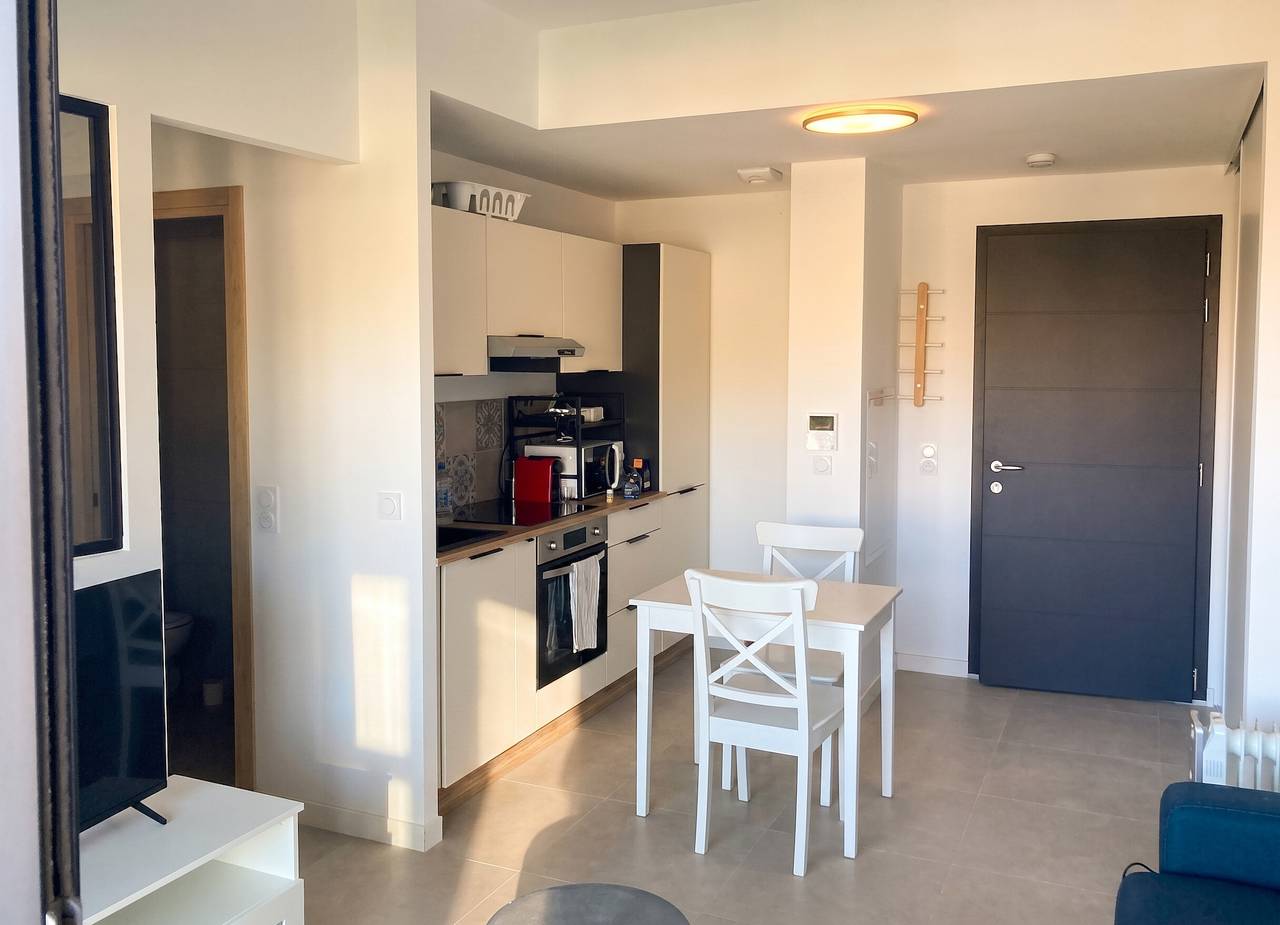 Estudio entero, Acogedor estudio en Bastia - 30 m² - Cerca de la playa in Ville-di-Pietrabugno, Cap Corse