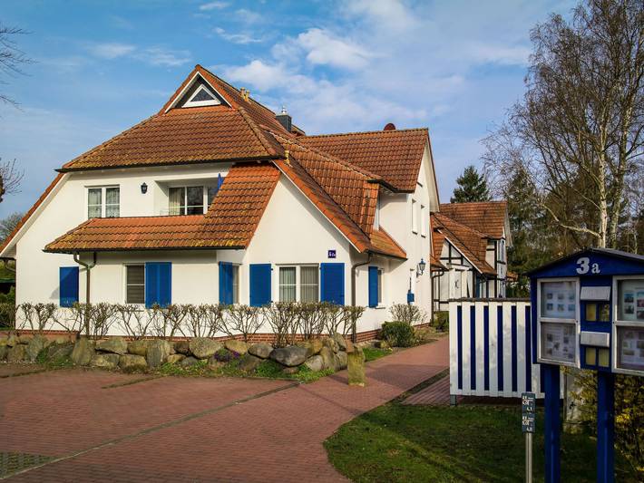 Ferienwohnung für 4 Personen, mit Terrasse und Garten in Prerow