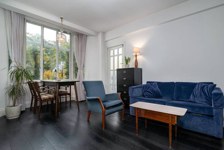 Apartment for 2 people, with garden and balcony in Camden