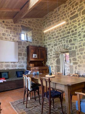 Location de vacances pour 8 personnes, avec vue et jardin à Gluiras - 3
