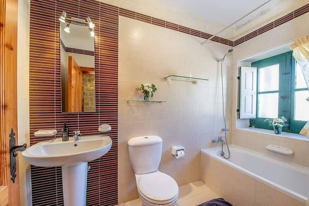Razzett Tuta Holiday Home in Kercem, Gozo