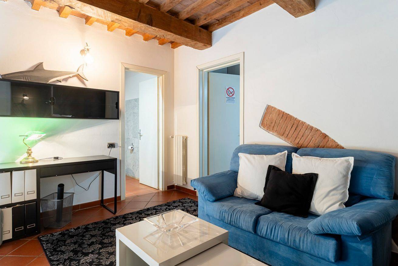 Entire apartment, Guesthost - Venezia Nuova Apartment Livorno in Livorno, Etruscan Coast