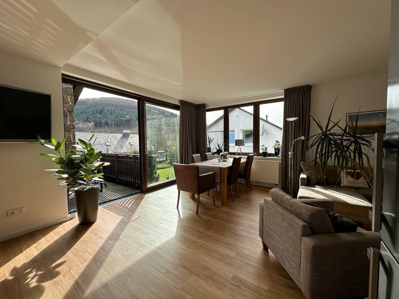 Ganze Wohnung, Ferienwohnung 'Zum Wilzenberg' mit Bergblick, Balkon und Wlan in Schmallenberg, Hochsauerlandkreis