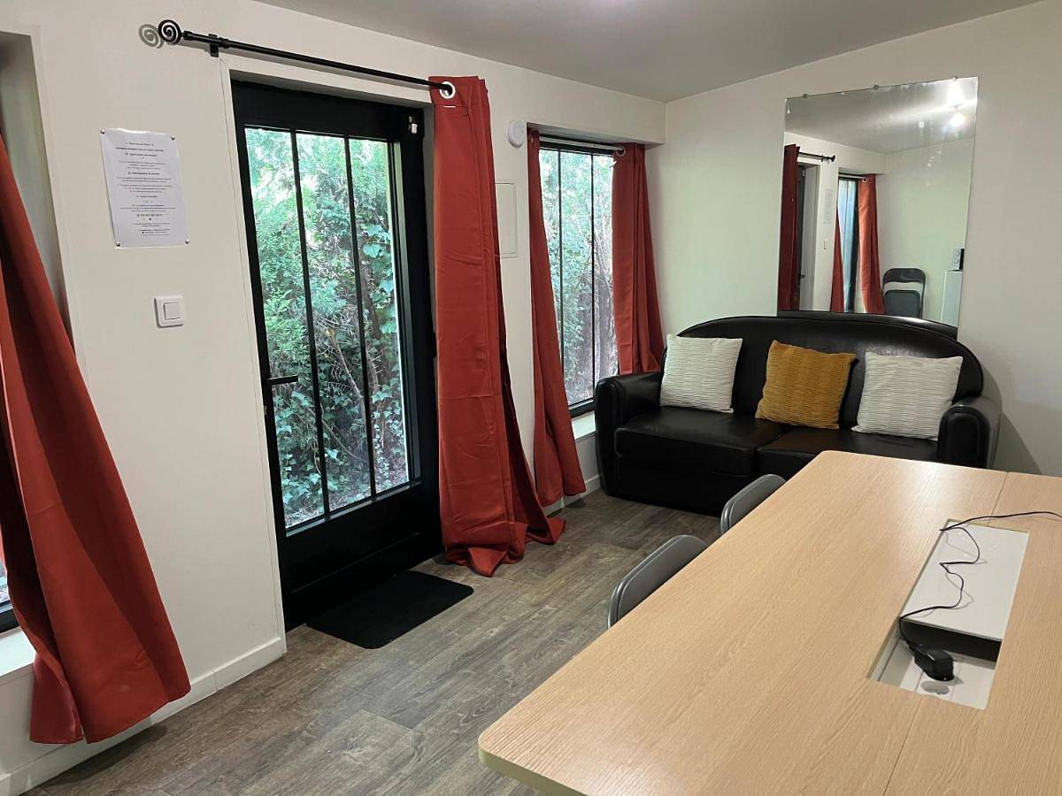Appartement entier, T2 Côté Jardin in Eysines, Région de Bordeaux