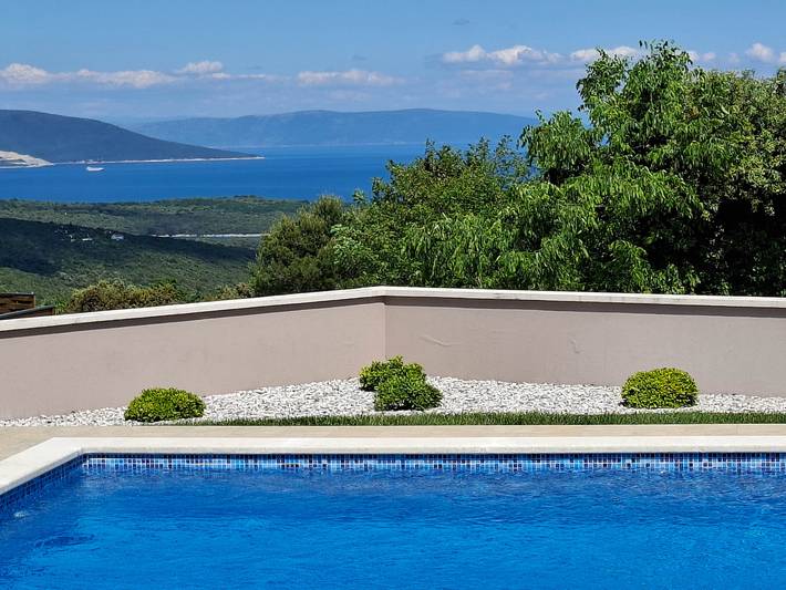 Villa pour 6 personnes, avec jardin ainsi que piscine et terrasse à Kavran - 4