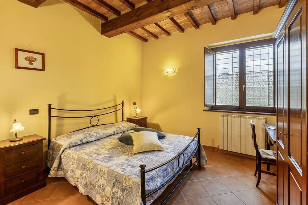 Spaziosa villa con piscina privata e vista panoramica sulle colline umbre, a soli 15 minuti da Todi in Collazzone, Perugia e dintorni