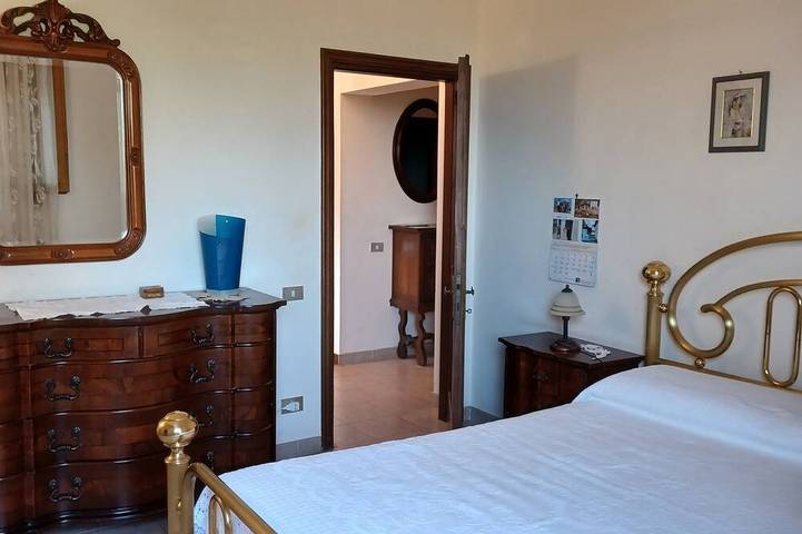 Apartamento entero, Verde Mare apartment with sea view surrounded by ancient olive trees animals allowed in Rosignano Marittimo, Costa Etrusca