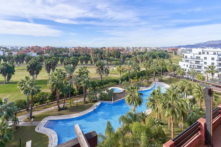 Gîte pour 6 personnes, avec jacuzzi ainsi que bassin pour enfant et jardin à Motril - 2