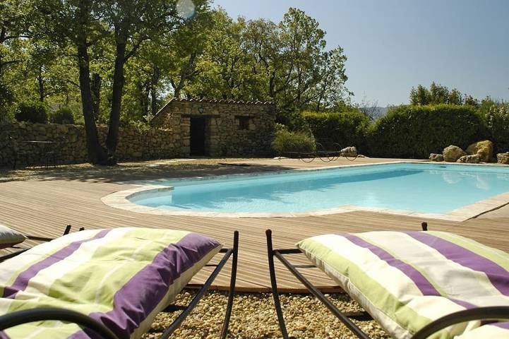 Location de vacances pour 6 personnes, avec jardin à Caseneuve