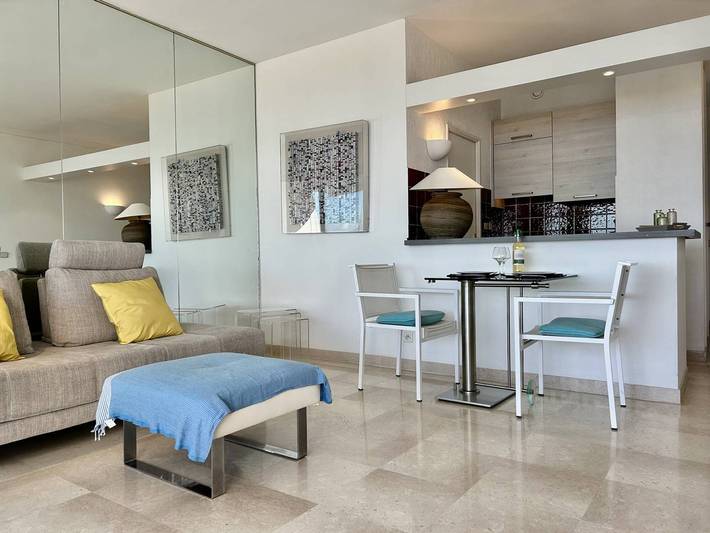 Ganze Wohnung, Zeitgemäße 2-Zimmer-Wohnung – Strand von Villeneuve-Loubet in Villeneuve-Loubet Plage, Villeneuve-Loubet