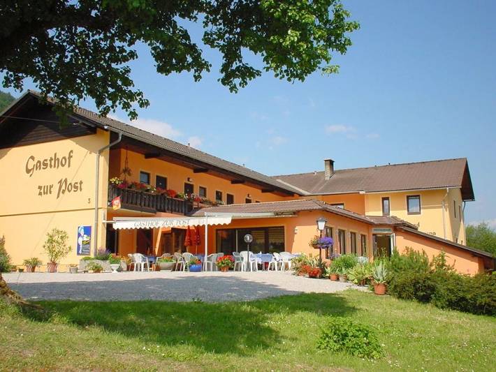 Hotel für 3 Personen, mit Garten und Sauna sowie Ausblick und Pool