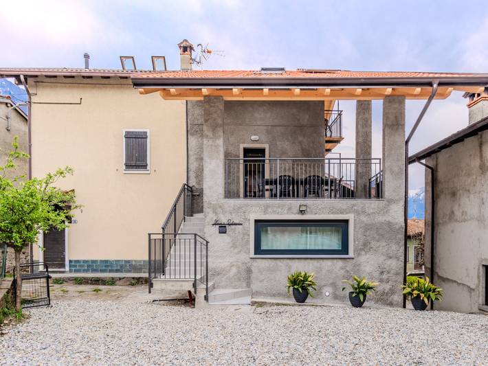 Ferienhaus für 8 Personen, mit Balkon und Terrasse sowie Garten und Seeblick in Colico