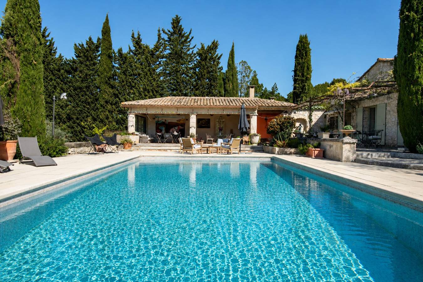 Villa Toscane – Countryside Estate with Pool in Pernes-les-Fontaines, Parque natural regional del Mont Ventoux