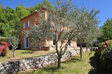 Villa pour 6 personnes, avec jardin et balcon dans les Gorges du Verdon