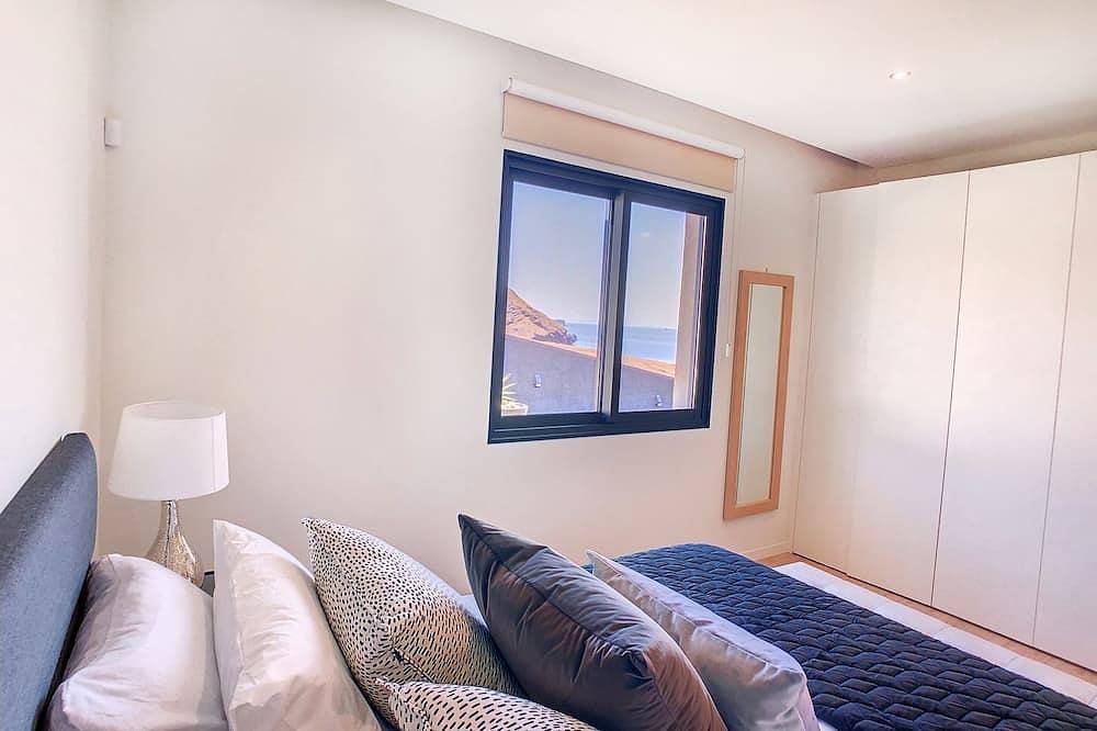 Villa Bahari - Fünf Schlafzimmer Haus, Schläft 10 in Caniçal, Madeira