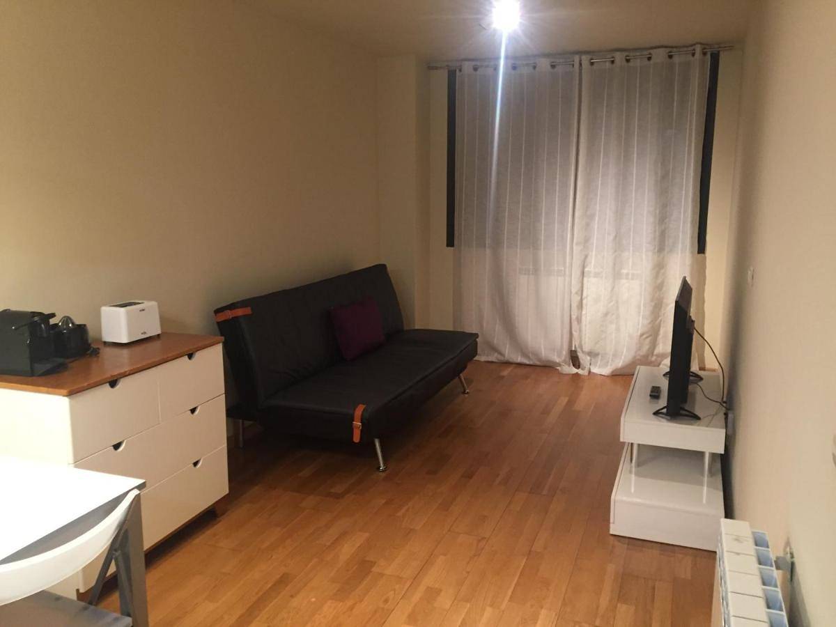 Appartement entier, Appartement de vacances pour 3 personnes avec balcon in Tudela, Province de Navarra