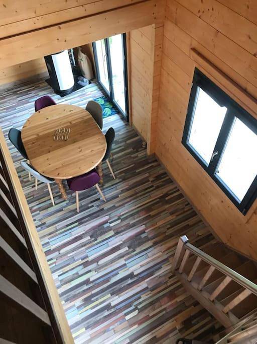 Chalet pour 6 personnes, avec vue ainsi que jardin et terrasse
