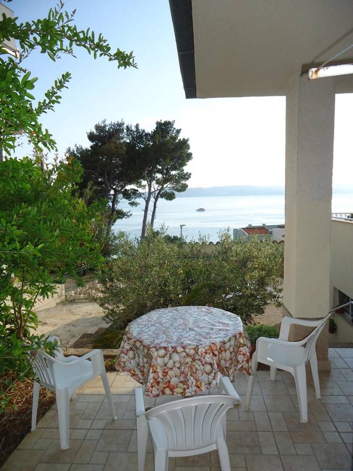 Ferienwohnung für 3 Personen, mit Terrasse und Garten in Split-Dalmatien - 2