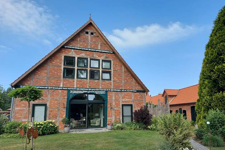 Ferienwohnung für 4 Personen, mit Terrasse und Garten in Trebel