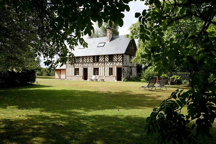 Chambre d’hôte pour 2 personnes, avec Jardin dans le Calvados