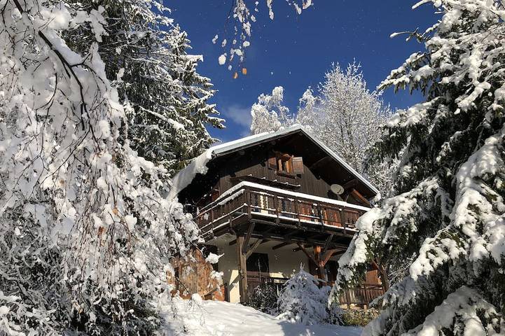 Chalet pour 6 personnes, avec balcon et jardin
