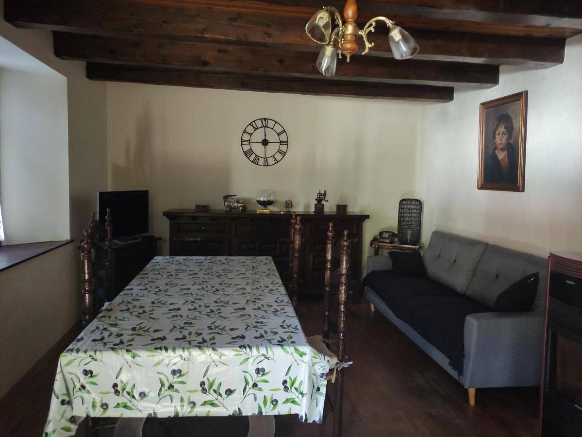Two-Bedroom House in Saint-Hippolyte (Doubs), Jura Francais