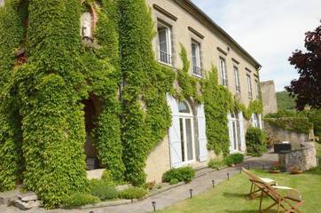 Cottage pour 2 personnes, avec jardin à Mirefleurs