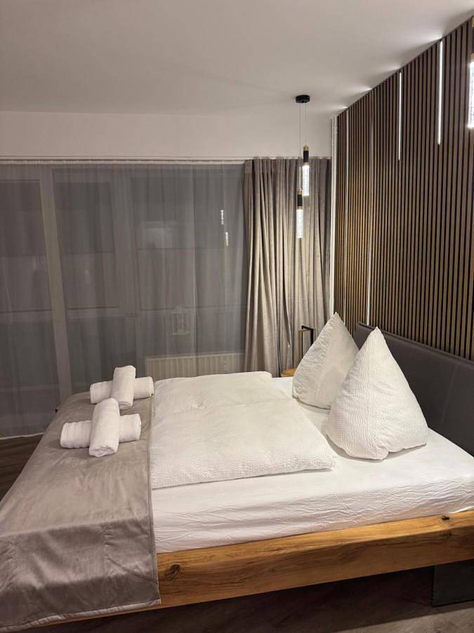 Hütte für 2 Personen, mit Seeblick und Ausblick sowie Terrasse in Cuxhaven - 4