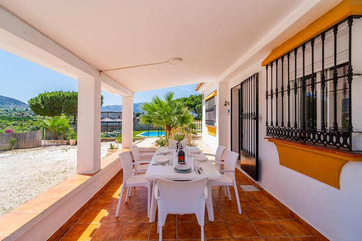 Casa rural para 9 personas, con jardín además de piscina y terraza, Se admiten mascotas en Cártama - 4