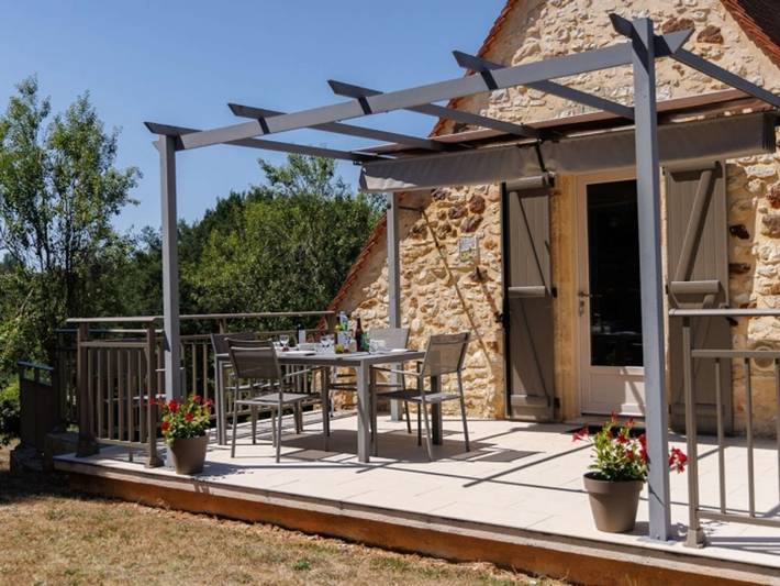 Casa rural 2* con piscina compartida y encanto rústico en plena naturaleza in Gourdon, Quercy
