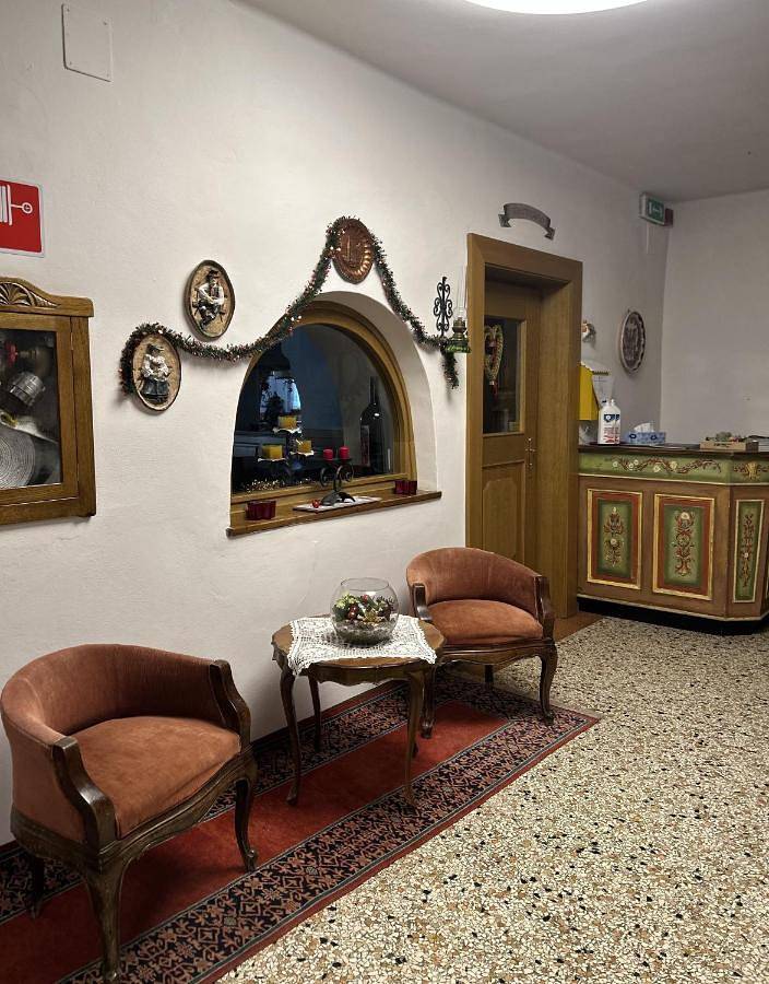 BnB für 6 Personen, mit Ausblick und Balkon am Kalterer See