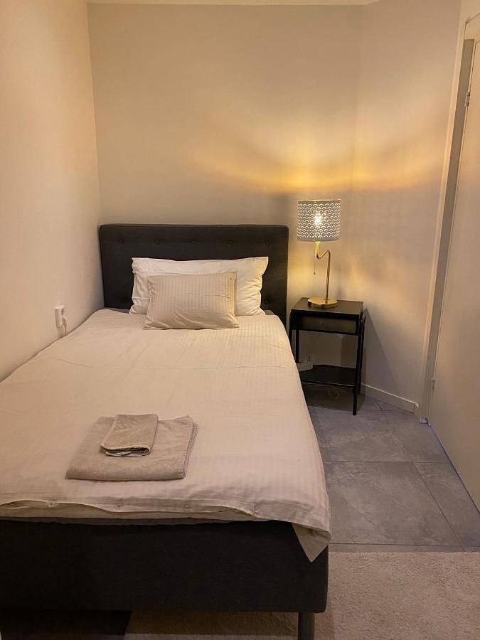 Appartement entier, Noah Longstay Apartment in Västeras, Lac Mälar