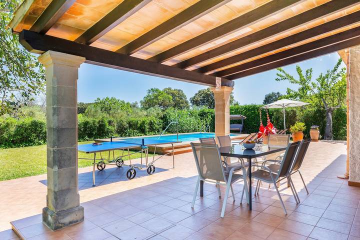 Casa de férias Can Amer com vista para a montanha, Wi-Fi, A/C, Piscina, Jardim & Terraço in Pollença, Majorca (Norte)