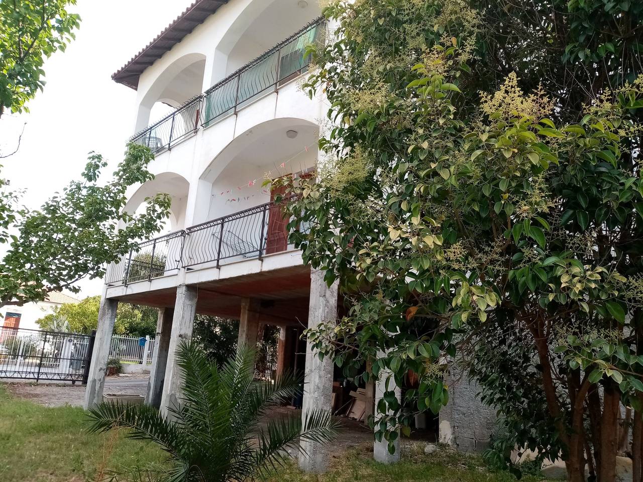 Apartamento entero, Casa vacacional '608' con terraza privada y jardín compartido in Diano Castello, Riviera di Ponente