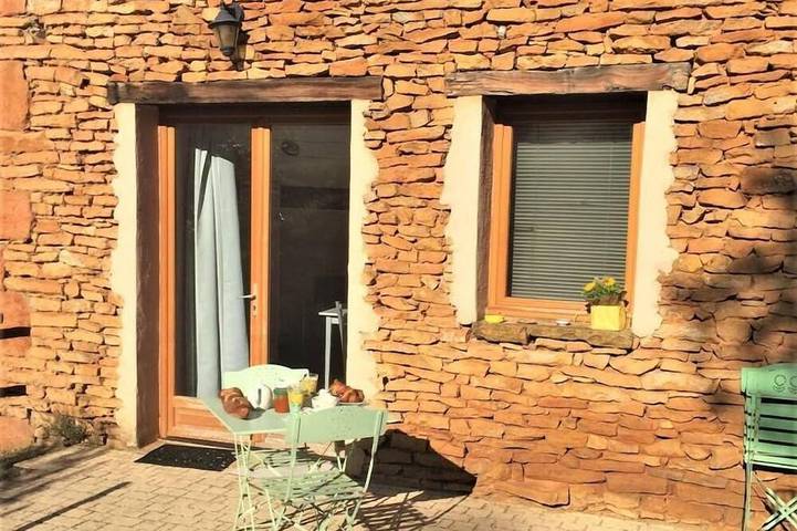 Location de vacances pour 2 personnes, avec jardin à Charnay - 3